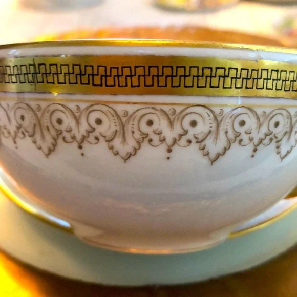 GRATIS- EUC- Pristine PL Limoges France, M. Redon Teacup & Saucer - Picture 3 of 13